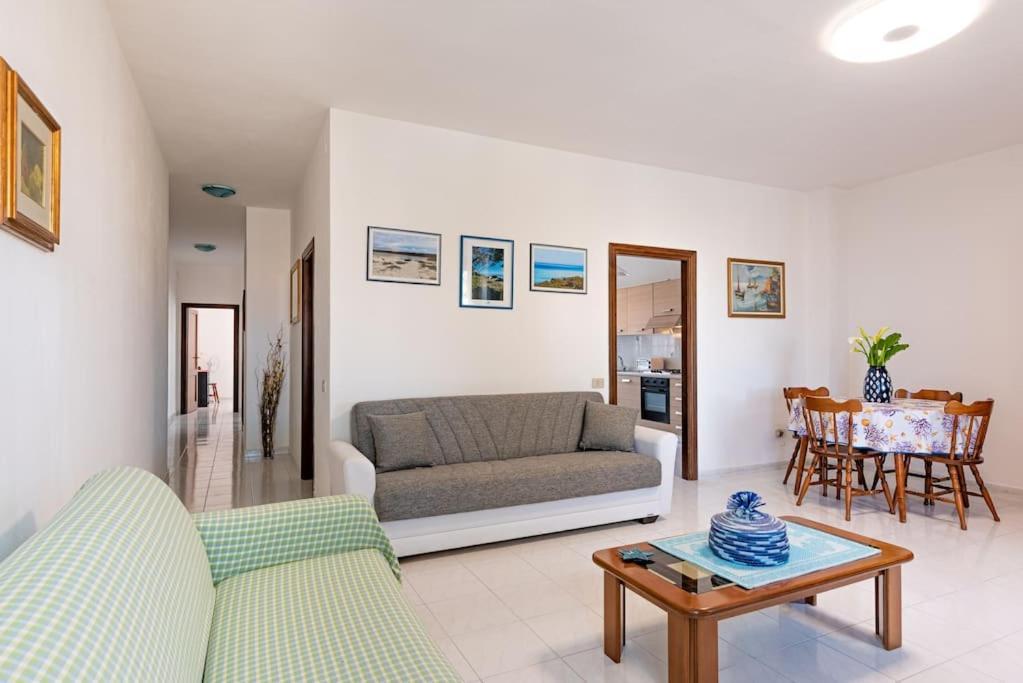 La Lampara - Casa Panoramica 4 Km Dalla Pelosa Stintino Eksteriør bilde